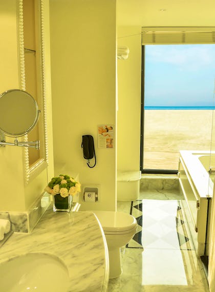 Luxury bathroom with the ocean views at The Kingsbury Hotel