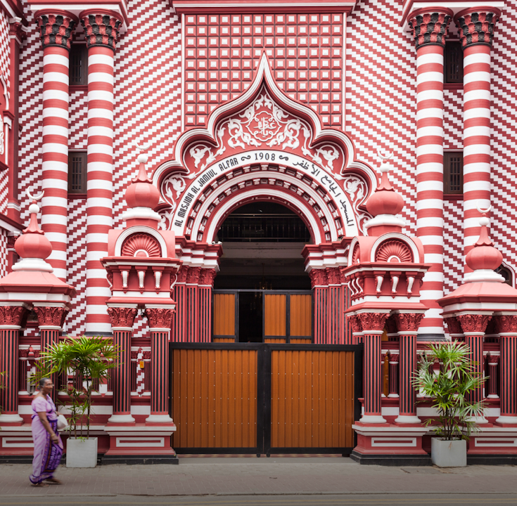 Iconic Red Mosque in Colombo